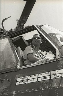 Eliezer Cohen flying israeli commandos into the operation